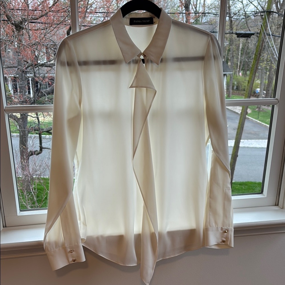 Lovely Ivory Blouse By Ivanka Trump